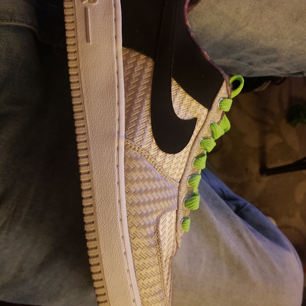 Air force 1s - Picture 6 of 7